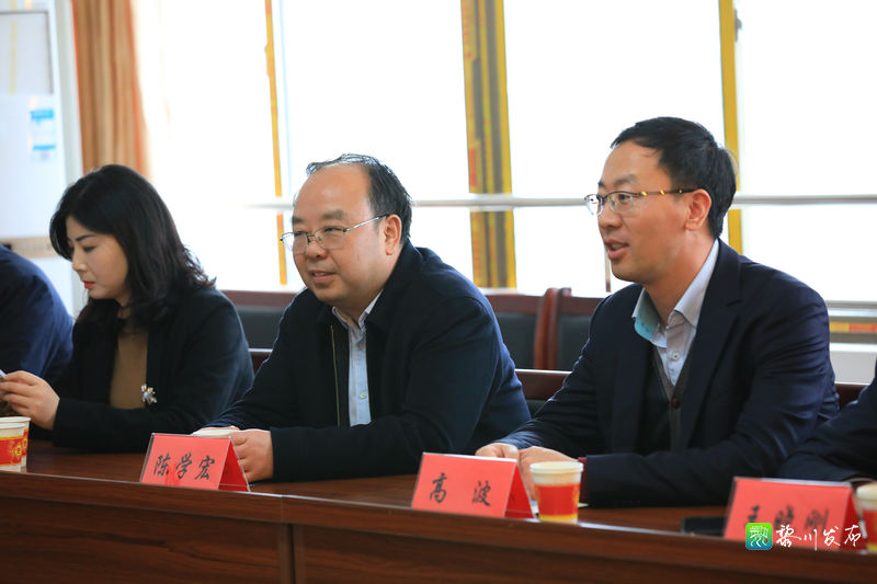 陈学宏,高波一行还实地考察了江西利康农业有限公司,县油画创意产业园