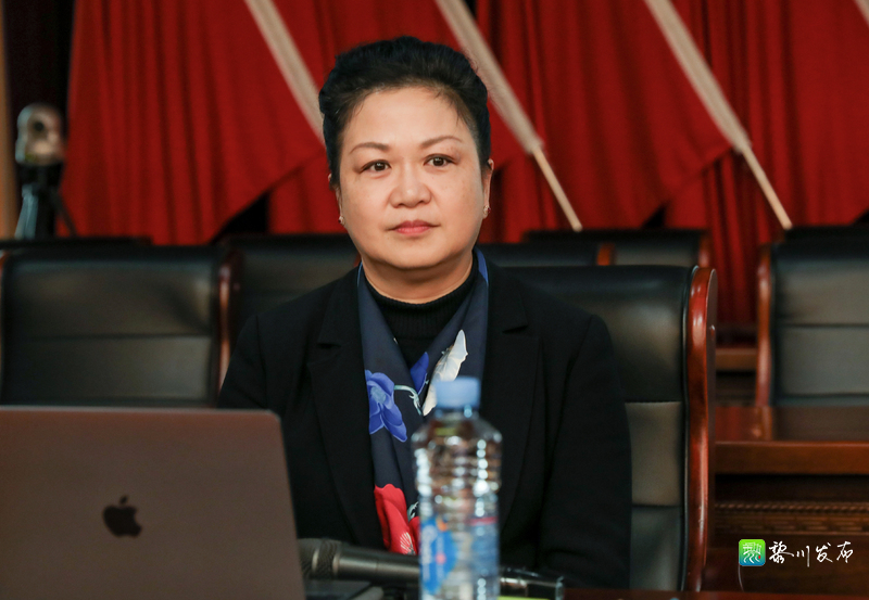 讲座中,谌仪用生动的语言,结合自身经历,实践经验和鲜活案例,对如何