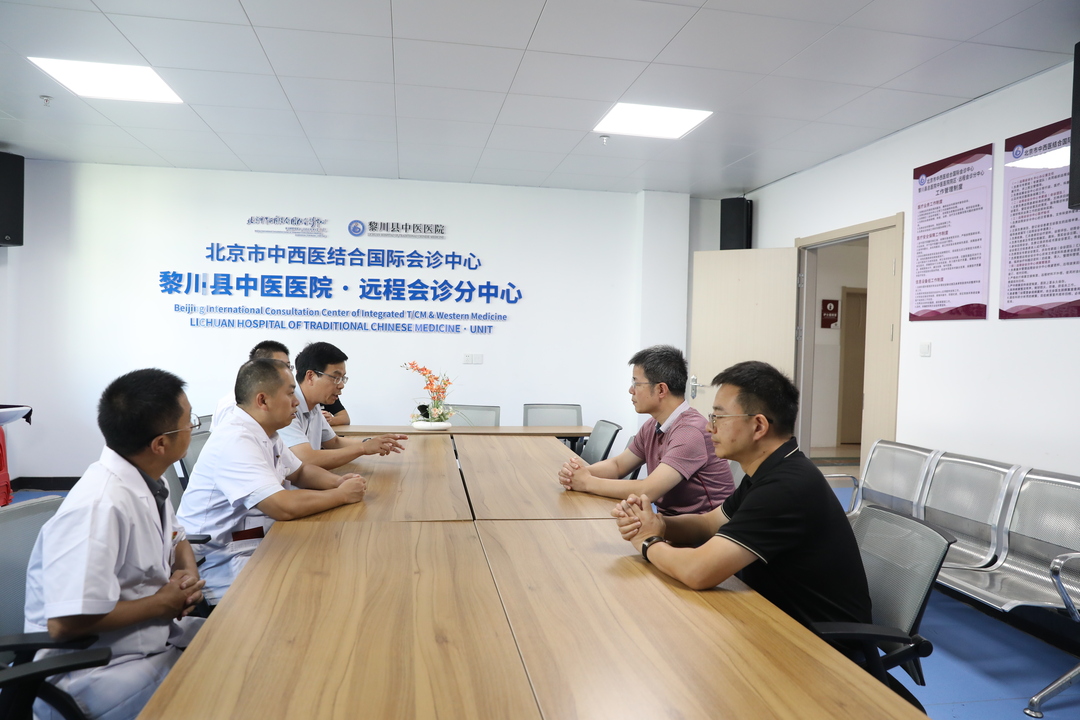 县委书记郑锦锋调研全县远程诊疗工作