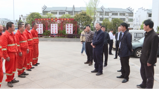 国家林草局驻福州专员办调研组一行深入黎川县调研指导林长制和森林