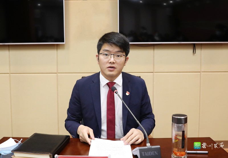 县长万国辉出席会议并讲话,县委常委,常务副县长陈武光,县委常委,副