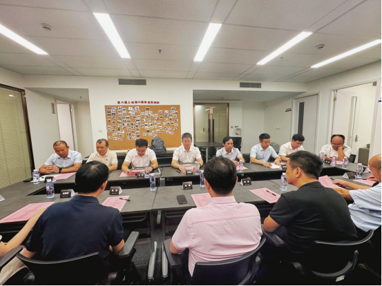 我县在沪举办医疗专家座谈会