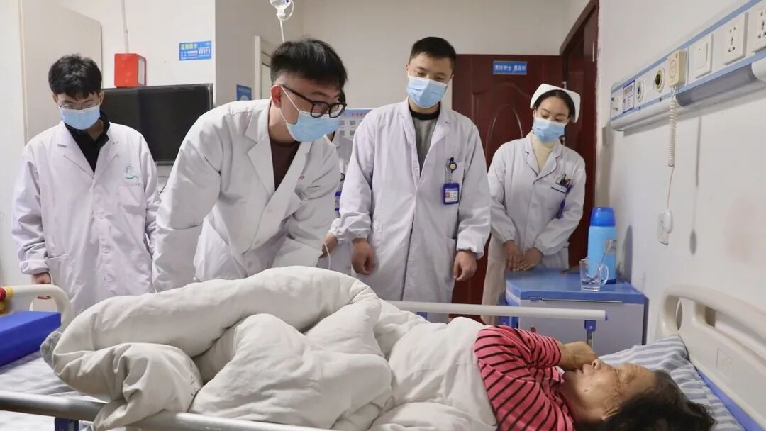 黎川：专家“下沉”手术到基层 远程医疗守护百姓健康